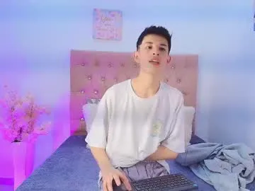 Benson18y – webcam model profile photo Image 11