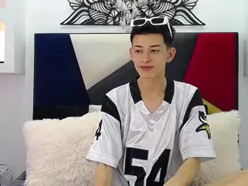 Benson18y – webcam model profile photo Image 5