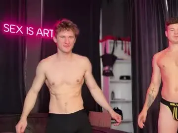 R0422 – webcam model profile photo Image 15