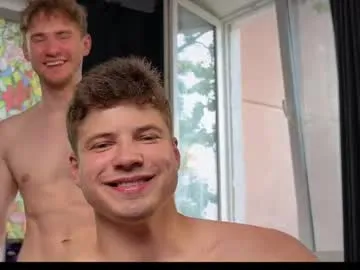 R0422 – webcam model profile photo Image 2