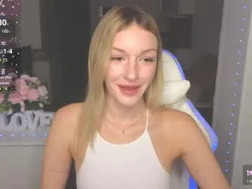 Runarunapi – webcam model profile photo Image 7