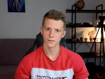 Yui-Ch – webcam model profile photo Image 10