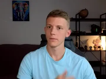 Yui-Ch – webcam model profile photo Image 16