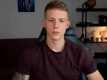 Yui-Ch – webcam model profile photo Image 18