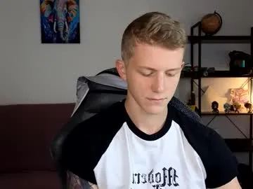 Yui-Ch – webcam model profile photo Image 19