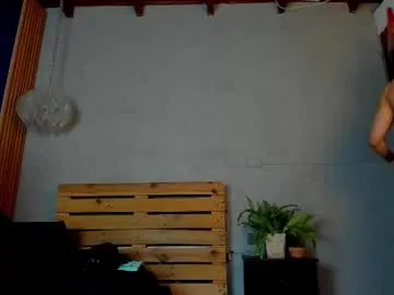 thermalsis – webcam model profile photo Image 10