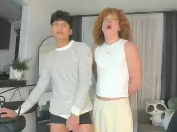 R-bonbon – webcam model profile photo Image 11