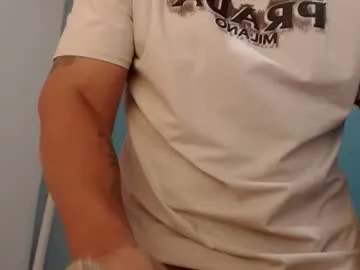 Benson18y – webcam model profile photo Image 2