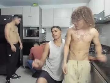 YU-KI00 – webcam model profile photo Image 3