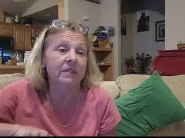 Runarunapi – webcam model profile photo Image 8