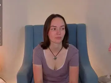 Emma96_hot – webcam model profile photo Image 8