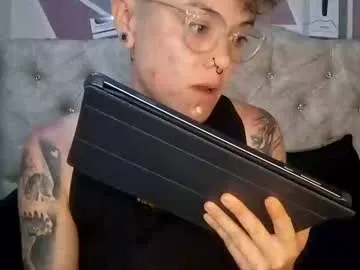 PumaShyXD – webcam model profile photo Image 16