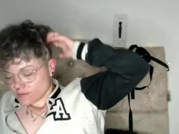 PumaShyXD – webcam model profile photo Image 4