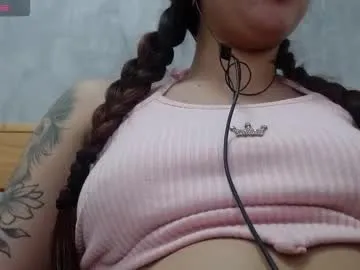 Olivia_11 – webcam model profile photo Image 12