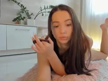 AdritVance – webcam model profile photo Image 11