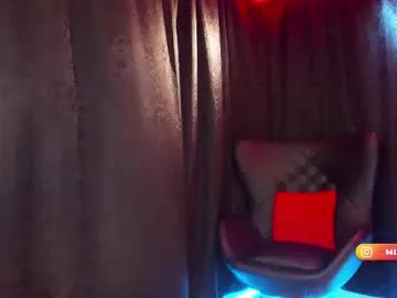 Runarunapi – webcam model profile photo Image 12