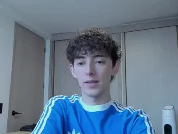 Runarunapi – webcam model profile photo Image 18