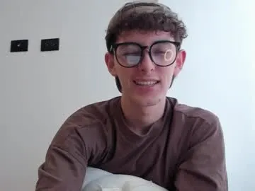 Runarunapi – webcam model profile photo Image 4