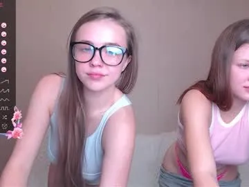 Runarunapi – webcam model profile photo Image 14