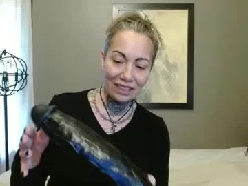 Stefania_PT – webcam model profile photo Image 3