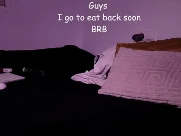 R0422 – webcam model profile photo Image 12