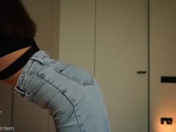 ms_dira – webcam model profile photo Image 9