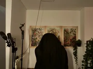 x_nile – webcam model profile photo Image 5