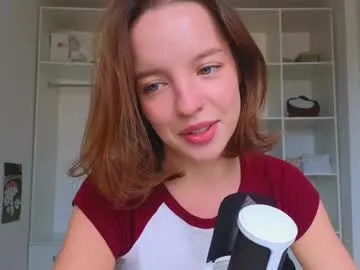 Emy-sexyy – webcam model profile photo Image 2