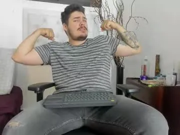 Runarunapi – webcam model profile photo Image 11