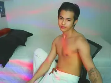 caylin – webcam model profile photo Image 12