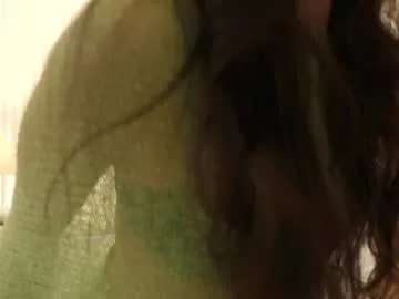 VitoriaCarusso – webcam model profile photo Image 3