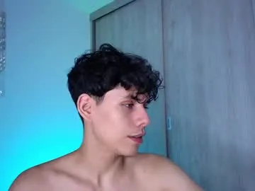 i_n_d_i_c_a – webcam model profile photo Image 9