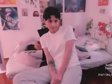 Yui-Ch – webcam model profile photo Image 17