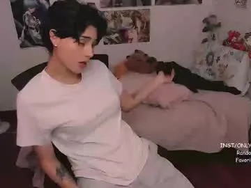 Yui-Ch – webcam model profile photo Image 6