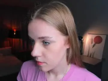 bloomyogi – webcam model profile photo Image 6