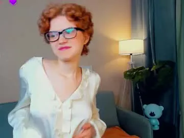 Runarunapi – webcam model profile photo Image 11