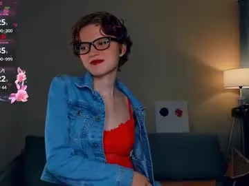 Runarunapi – webcam model profile photo Image 12