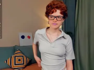 Runarunapi – webcam model profile photo Image 2