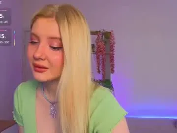 Helen_Vidall – webcam model profile photo Image 3