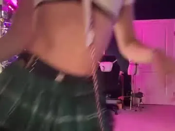 Emma96_hot – webcam model profile photo Image 12