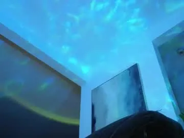 PumaShyXD – webcam model profile photo Image 8