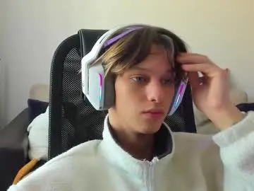 winter11 – webcam model profile photo Image 15