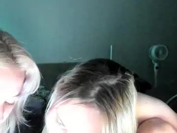 winter11 – webcam model profile photo Image 4