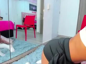 Olivia_11 – webcam model profile photo Image 3