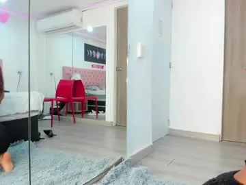 Olivia_11 – webcam model profile photo Image 7