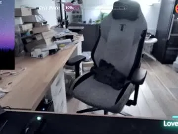 Benson18y – webcam model profile photo Image 12