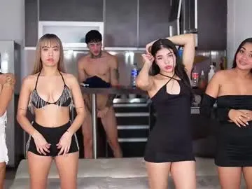 Yaya--728 – webcam model profile photo Image 11