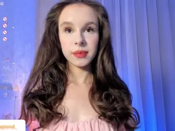 plusvibe – webcam model profile photo