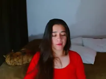 Runarunapi – webcam model profile photo Image 10