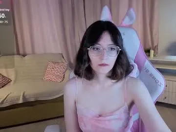 AdritVance – webcam model profile photo Image 10